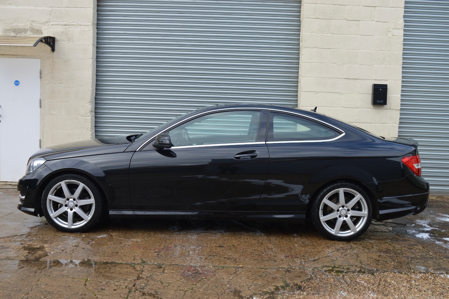 Used Mercedes-Benz C Class 2014 for sale - 76613652: Photo 5