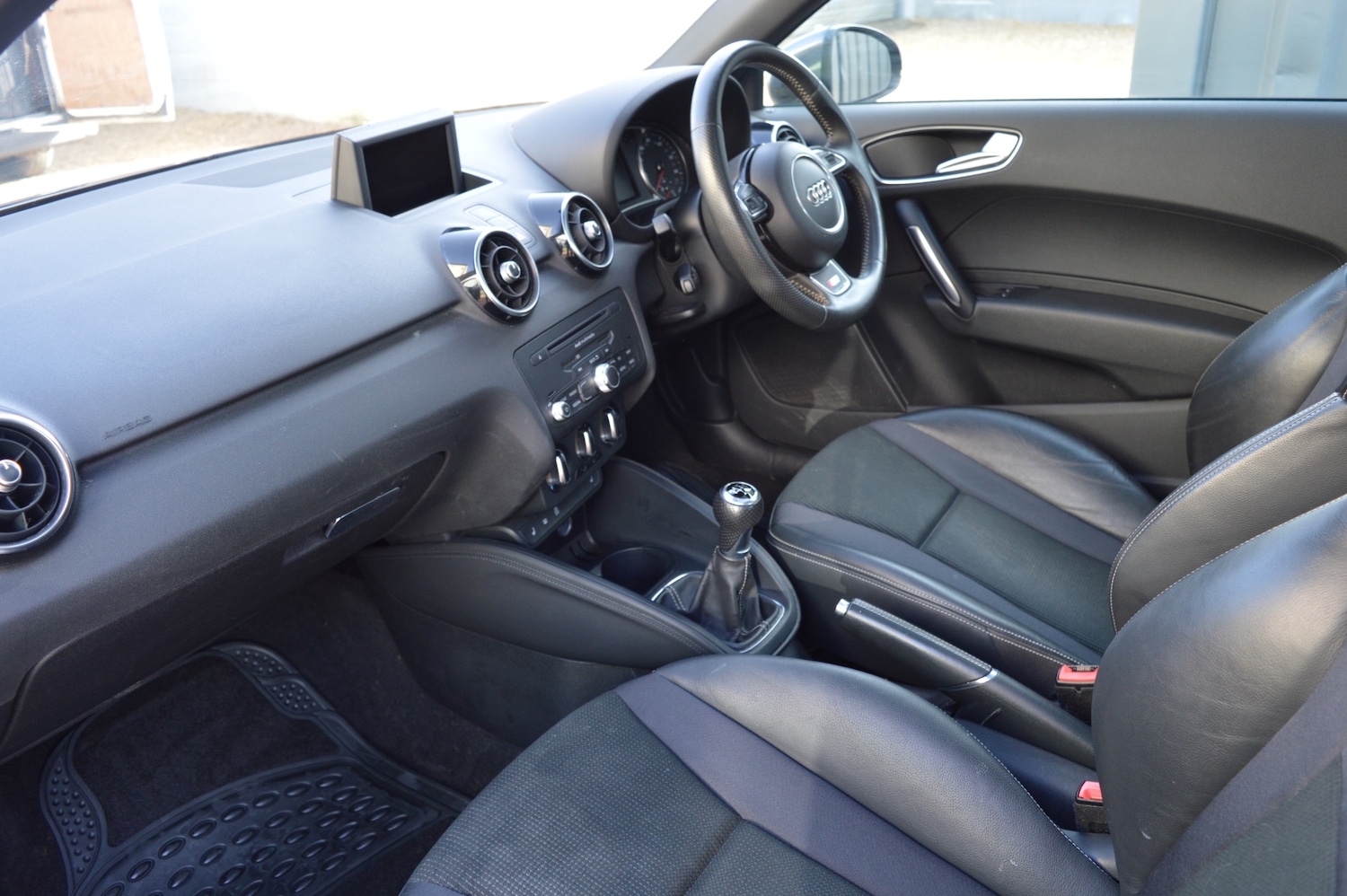 Used Audi A1 2013 for sale - 77663534: Photo 14