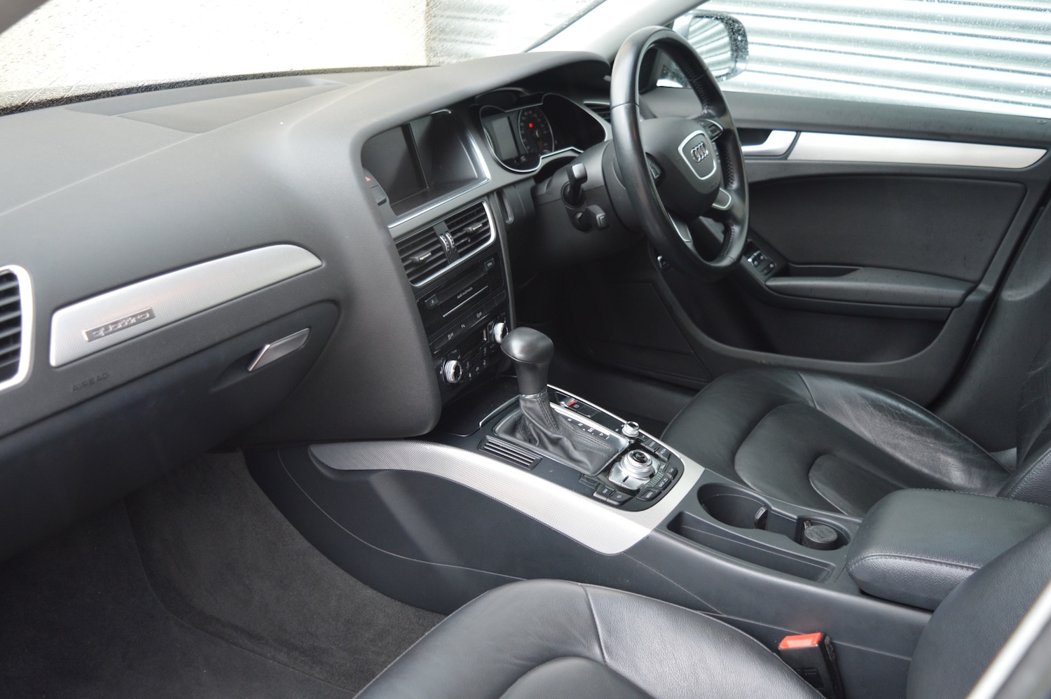 Used Audi A4 2014 for sale - 76536347: Photo 12