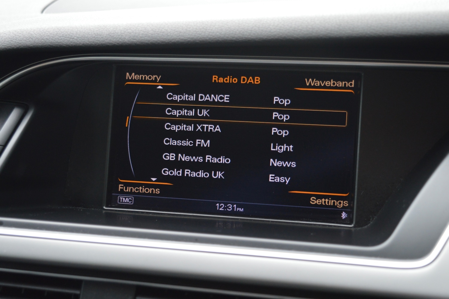 Used Audi A4 2014 for sale - 76536347: Photo 18