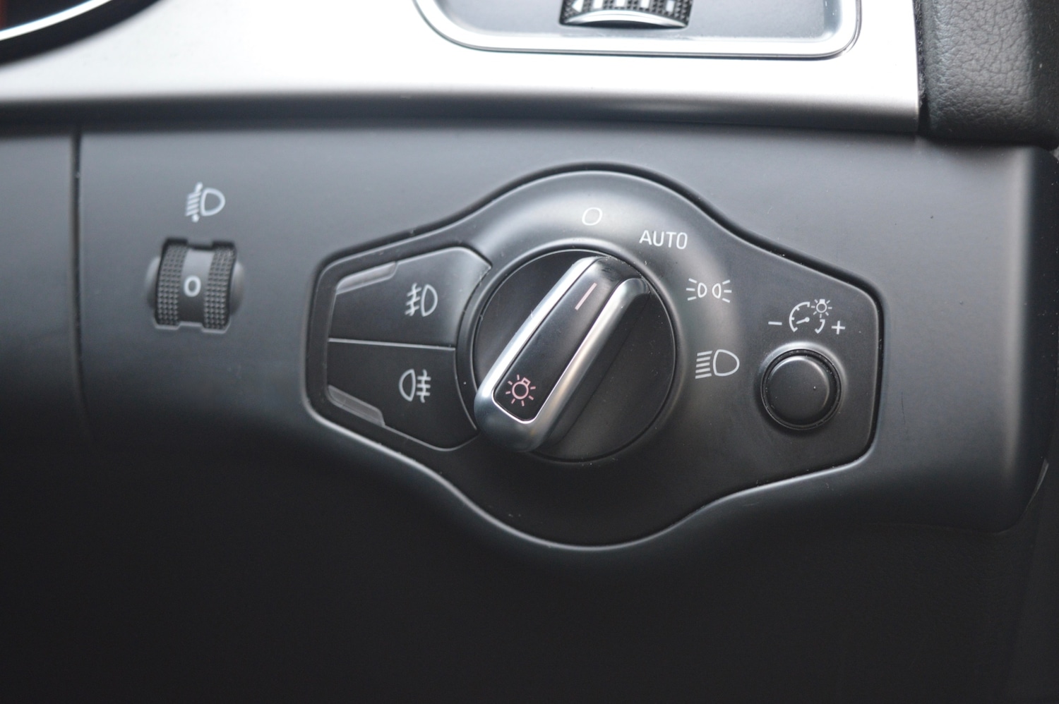 Used Audi A4 2014 for sale - 76536347: Photo 25