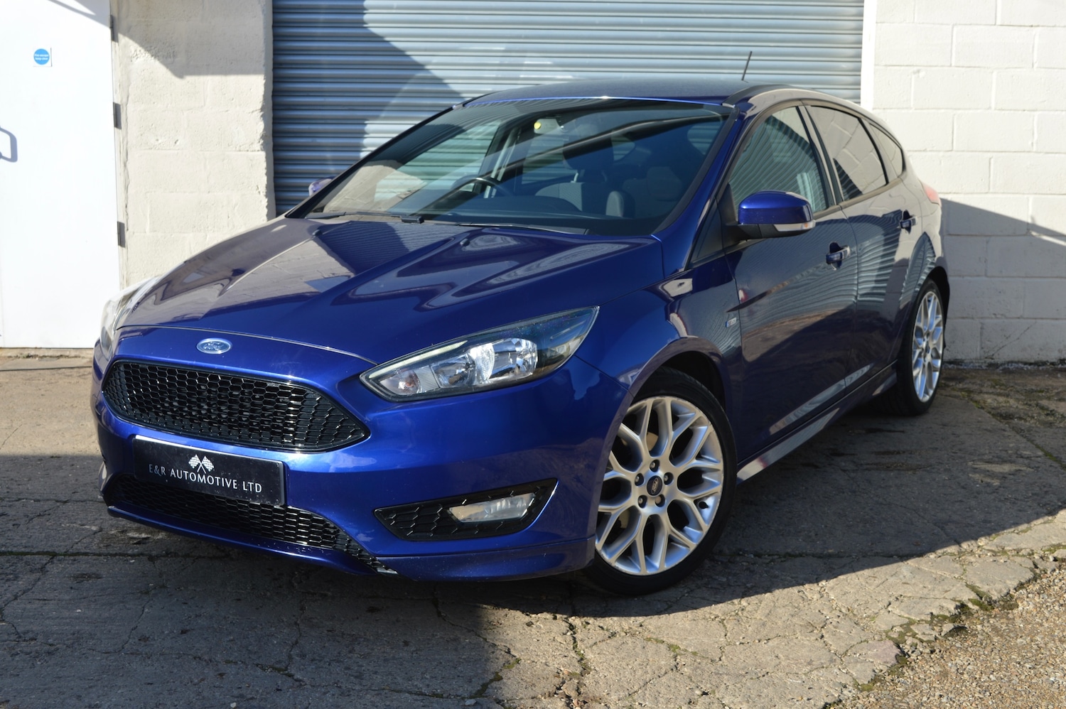 Used Ford Focus 2017 for sale - 76438292: Photo 1