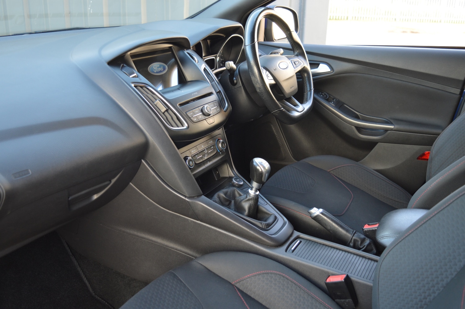 Used Ford Focus 2017 for sale - 76438292: Photo 12