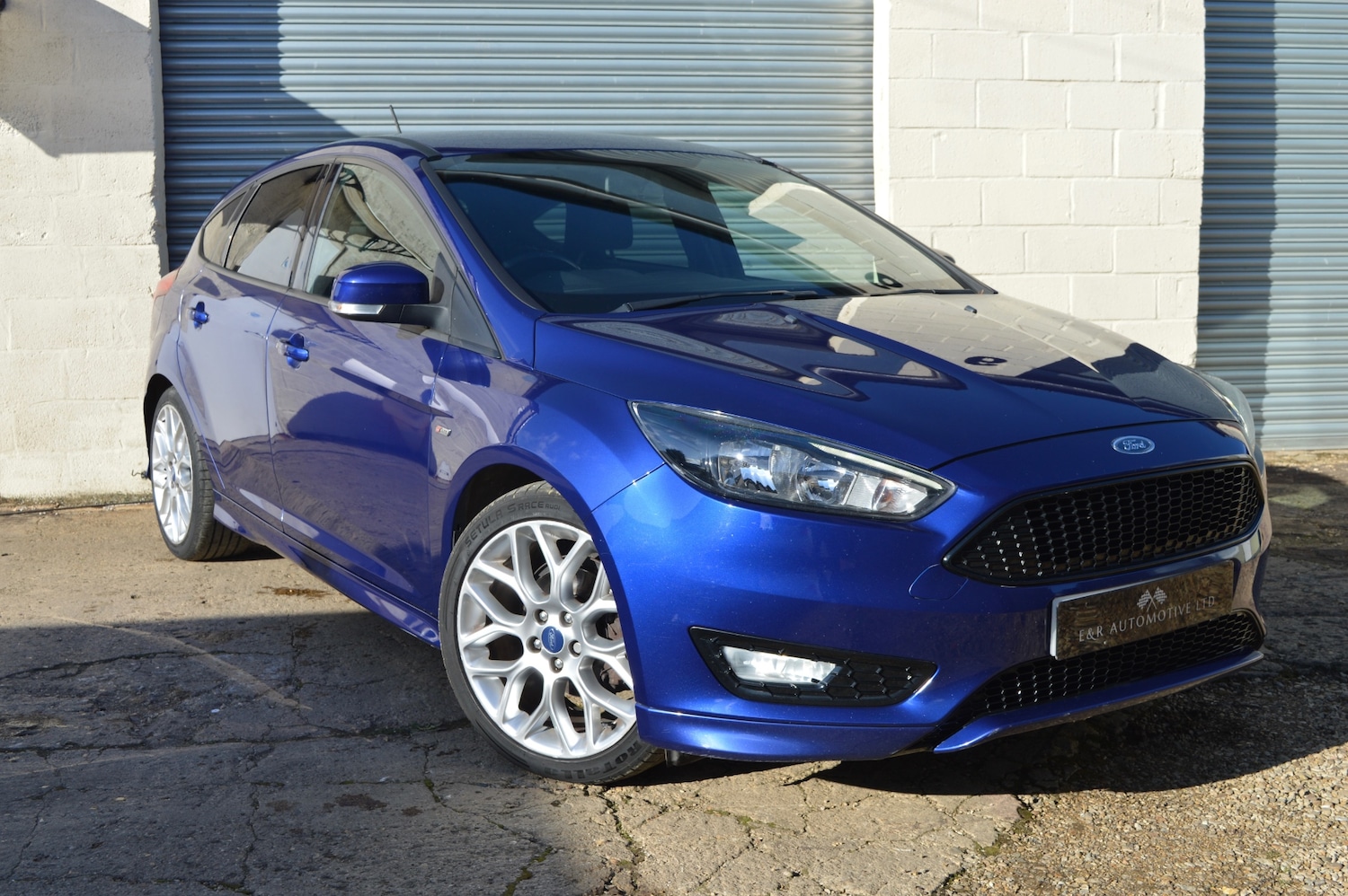 Used Ford Focus 2017 for sale - 76438292: Photo 3