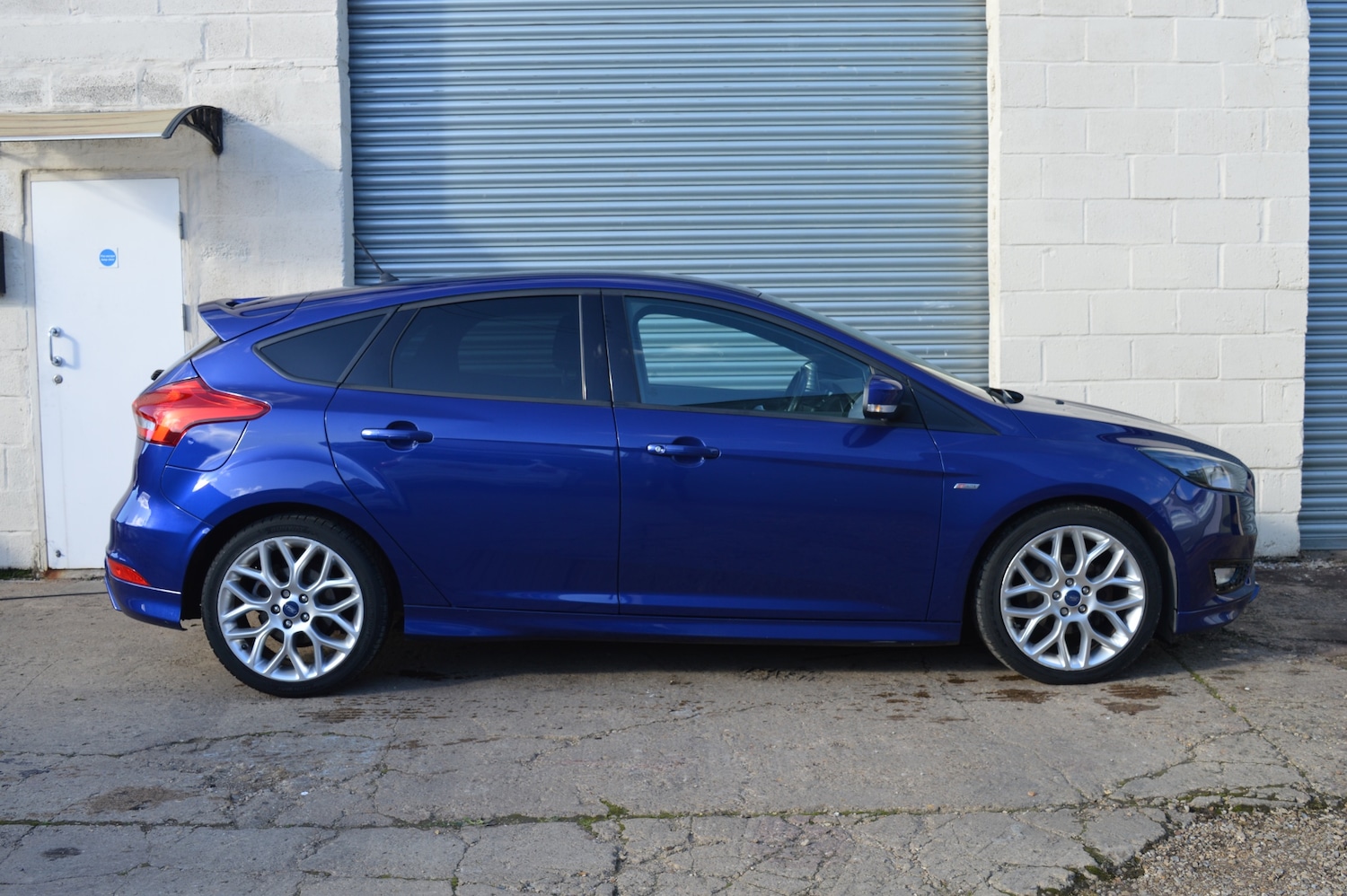 Used Ford Focus 2017 for sale - 76438292: Photo 4