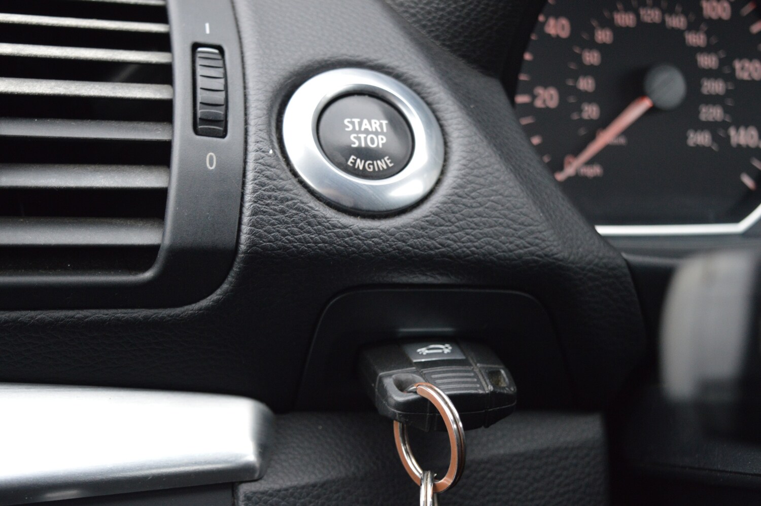 Used BMW 1 Series 2010 for sale - 77851024: Photo 22