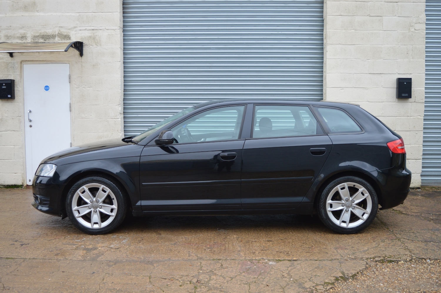Used Audi A3 2009 for sale - 77297961: Photo 5