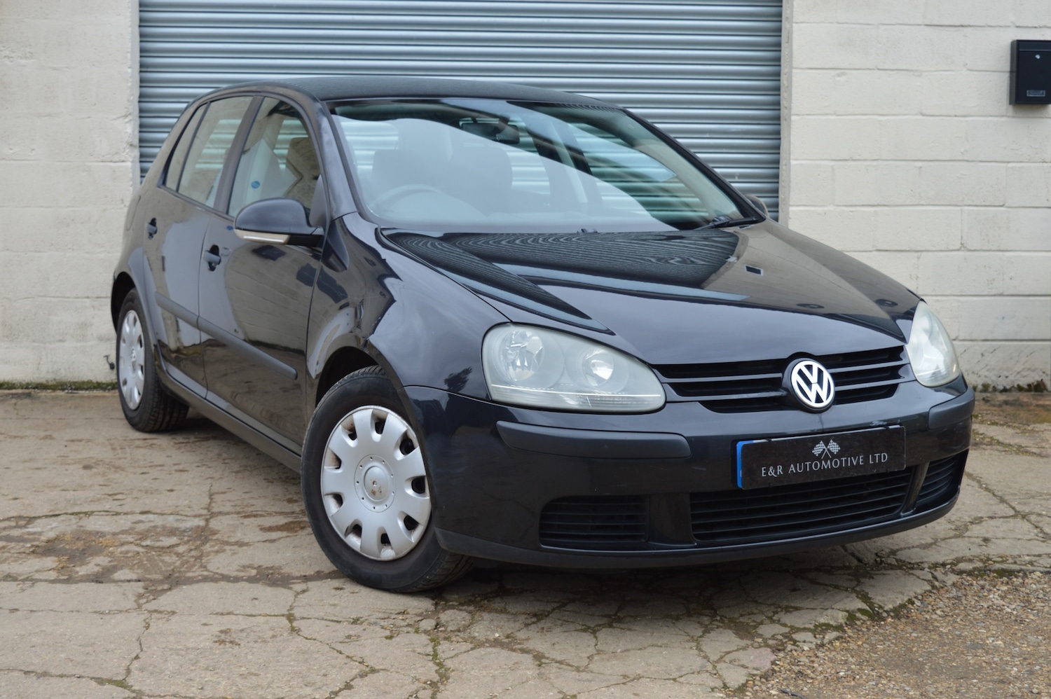 Used Volkswagen Golf 2004 for sale - 77630963: Photo 3
