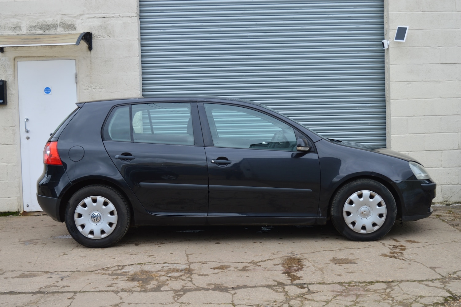 Used Volkswagen Golf 2004 for sale - 77630963: Photo 4