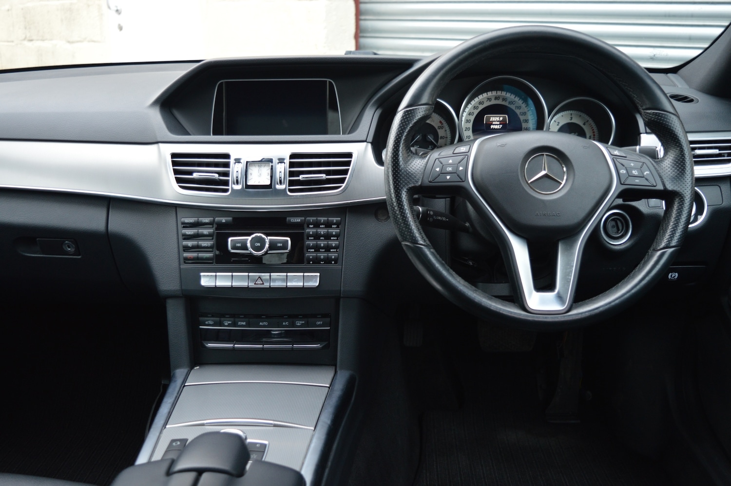 Used Mercedes-Benz E Class 2014 for sale - 77380800: Photo 11