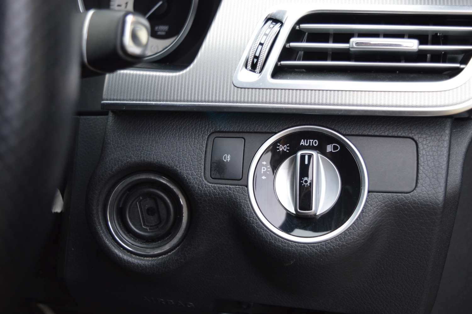 Used Mercedes-Benz E Class 2014 for sale - 77380800: Photo 23