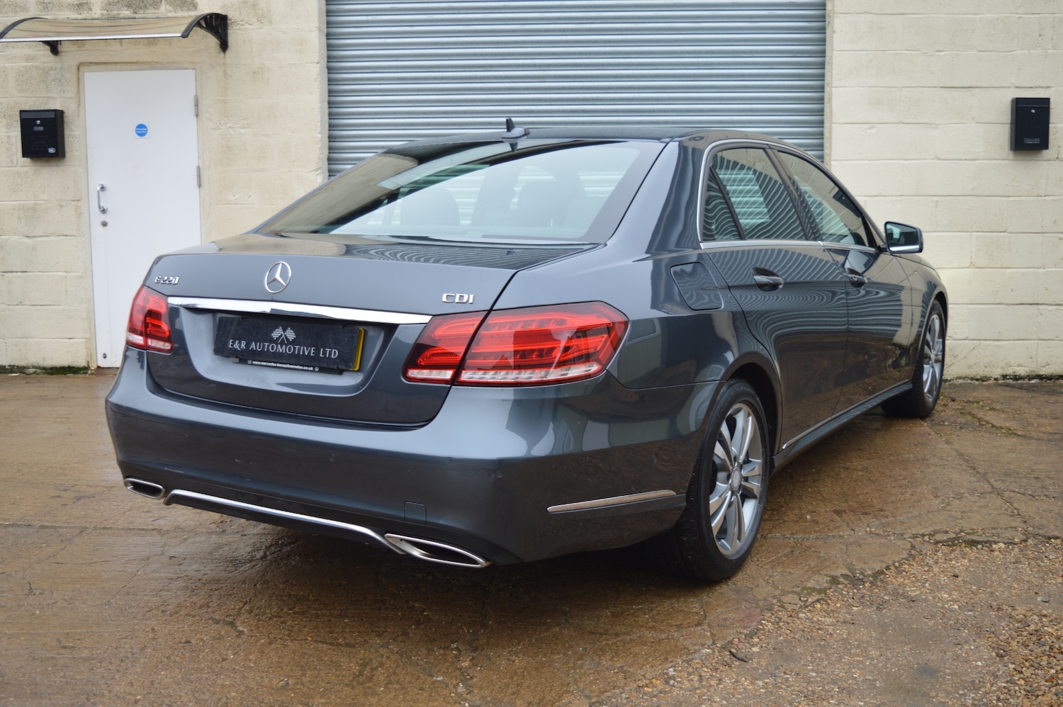 Used Mercedes-Benz E Class 2014 for sale - 77380800: Photo 8