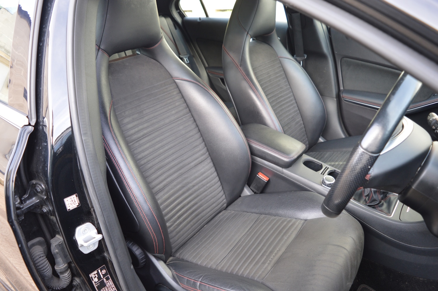 Used Mercedes-Benz A-Class 2014 for sale - 77655682: Photo 14