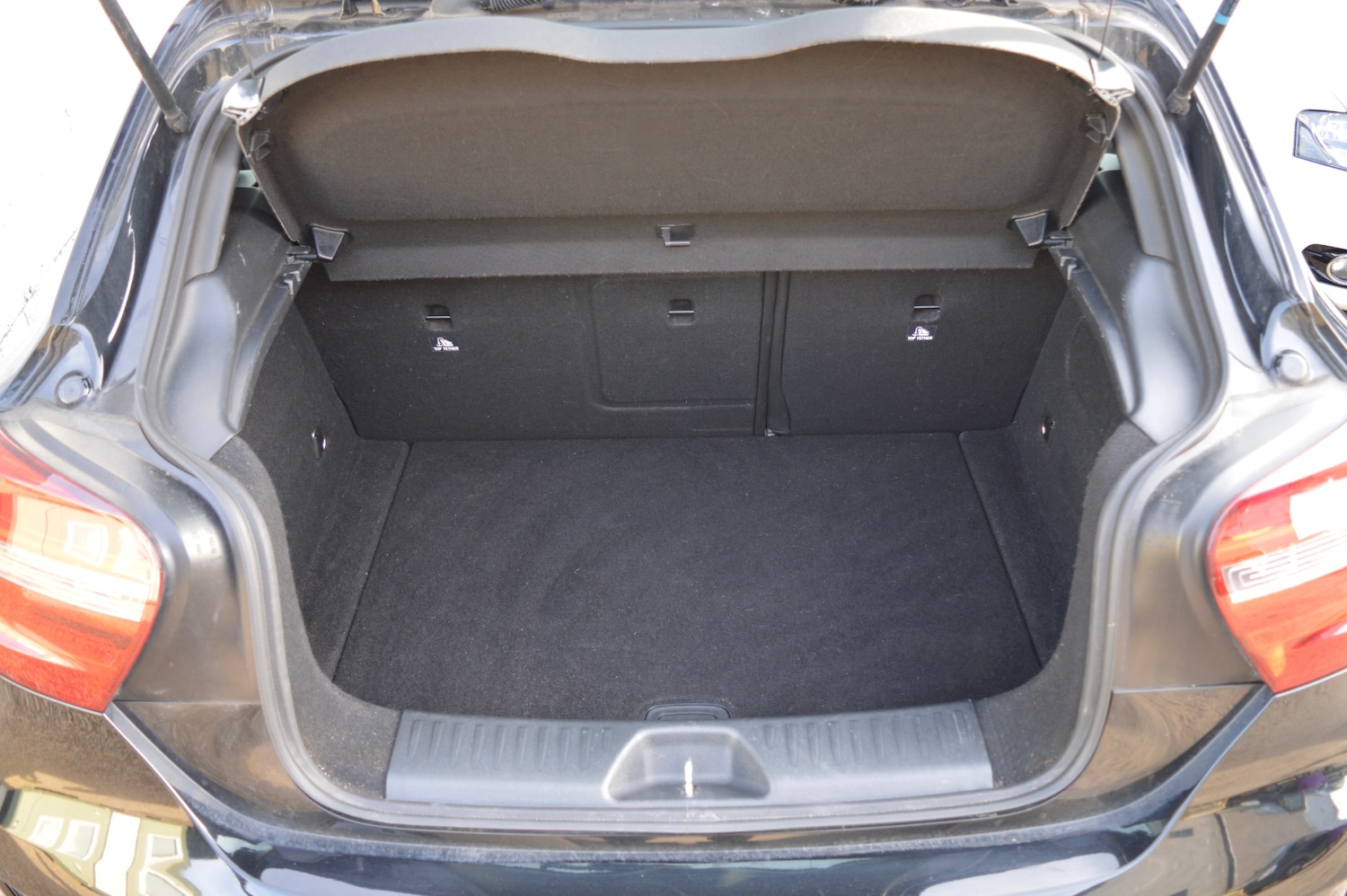 Used Mercedes-Benz A-Class 2014 for sale - 77655682: Photo 16