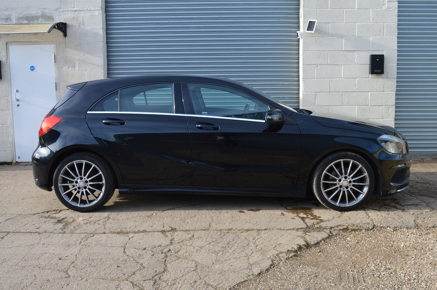 Used Mercedes-Benz A-Class 2014 for sale - 77655682: Photo 4