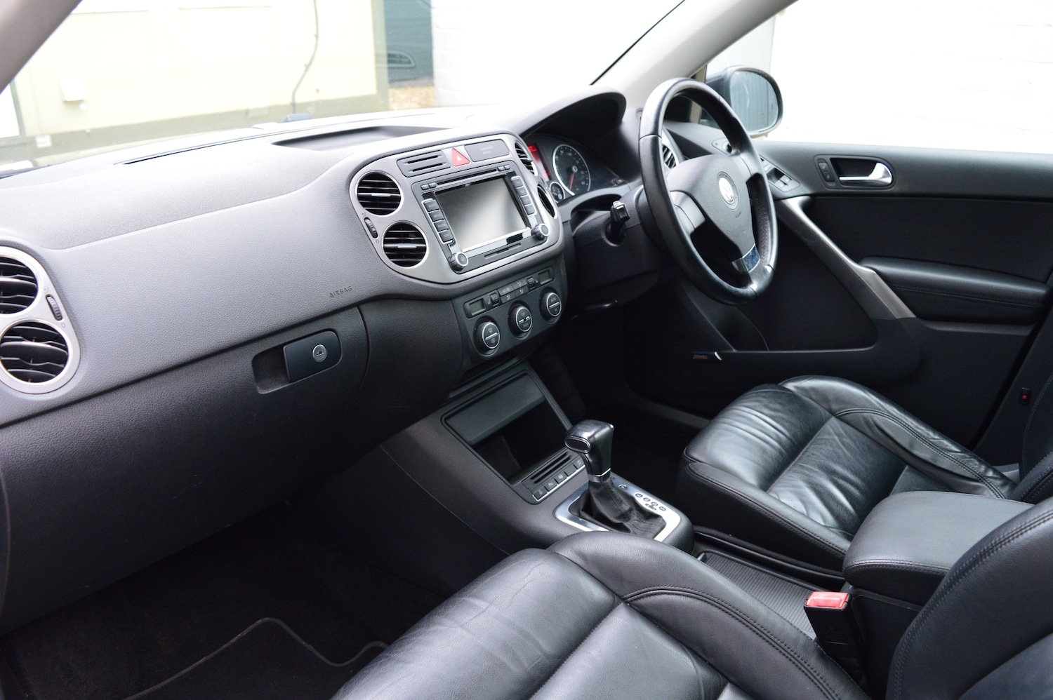 Used Volkswagen Tiguan 2009 for sale - 77776390: Photo 14