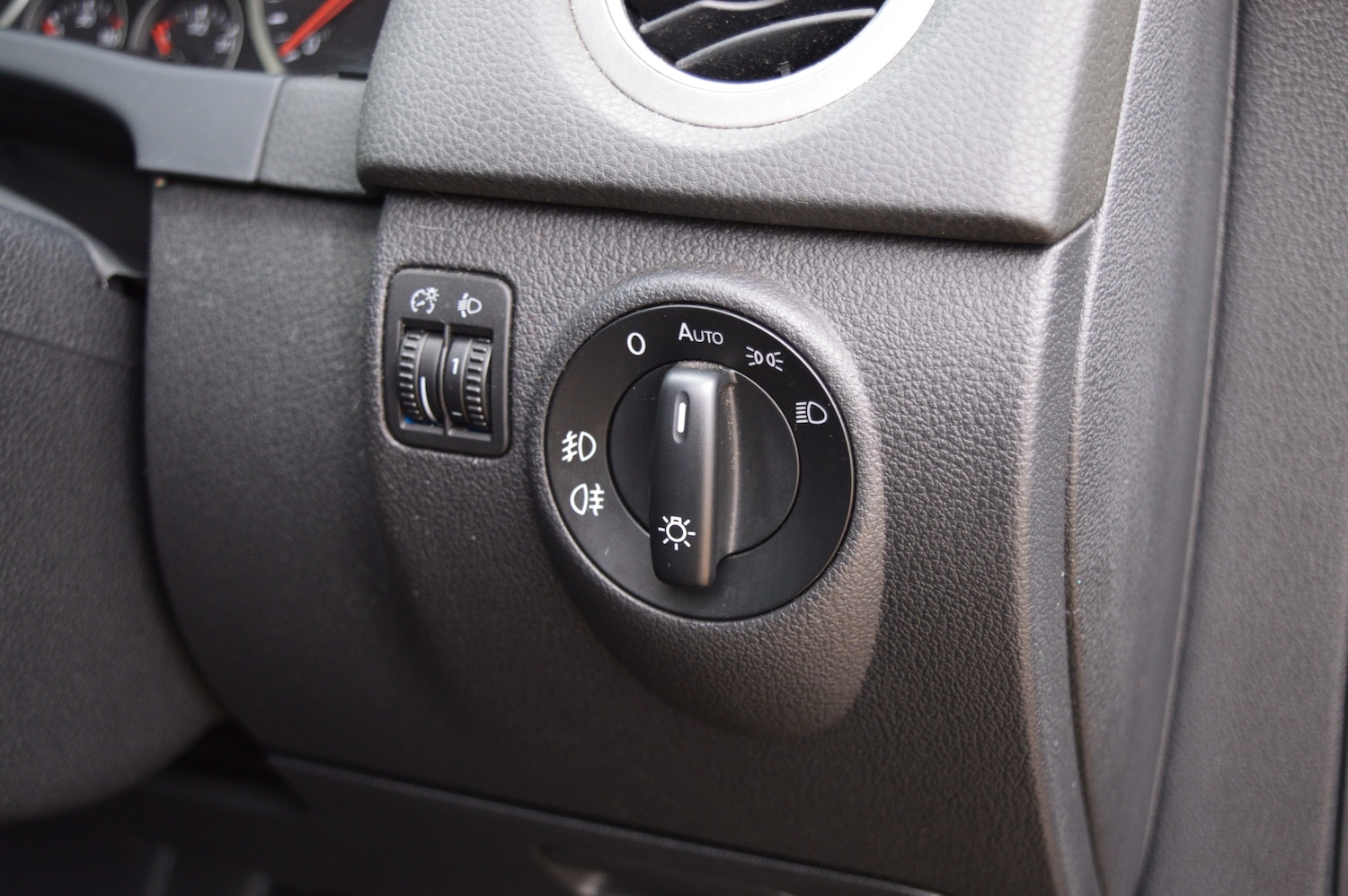 Used Volkswagen Tiguan 2009 for sale - 77776390: Photo 28