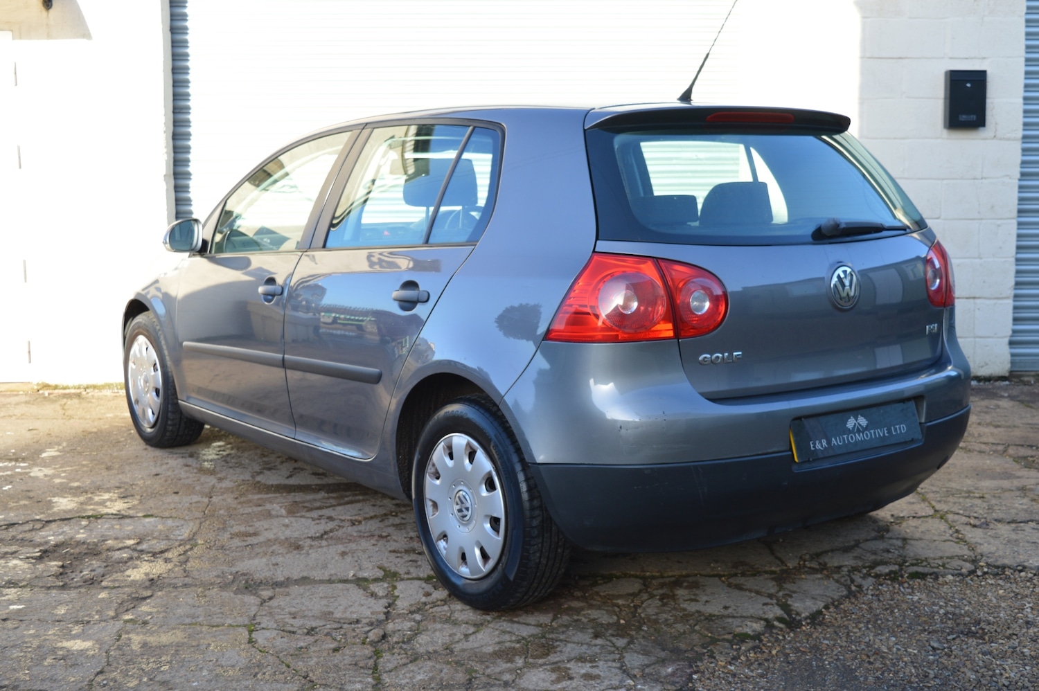 Used Volkswagen Golf 2005 for sale - 77001633: Photo 6