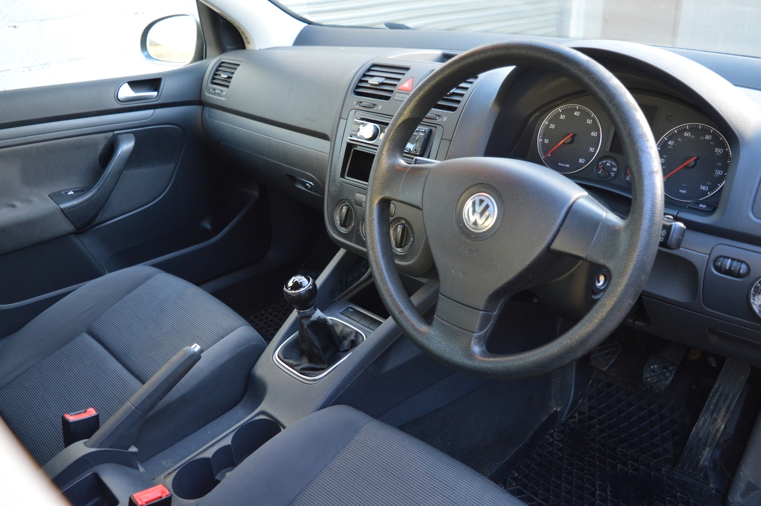 Used Volkswagen Golf 2005 for sale - 77001633: Photo 9