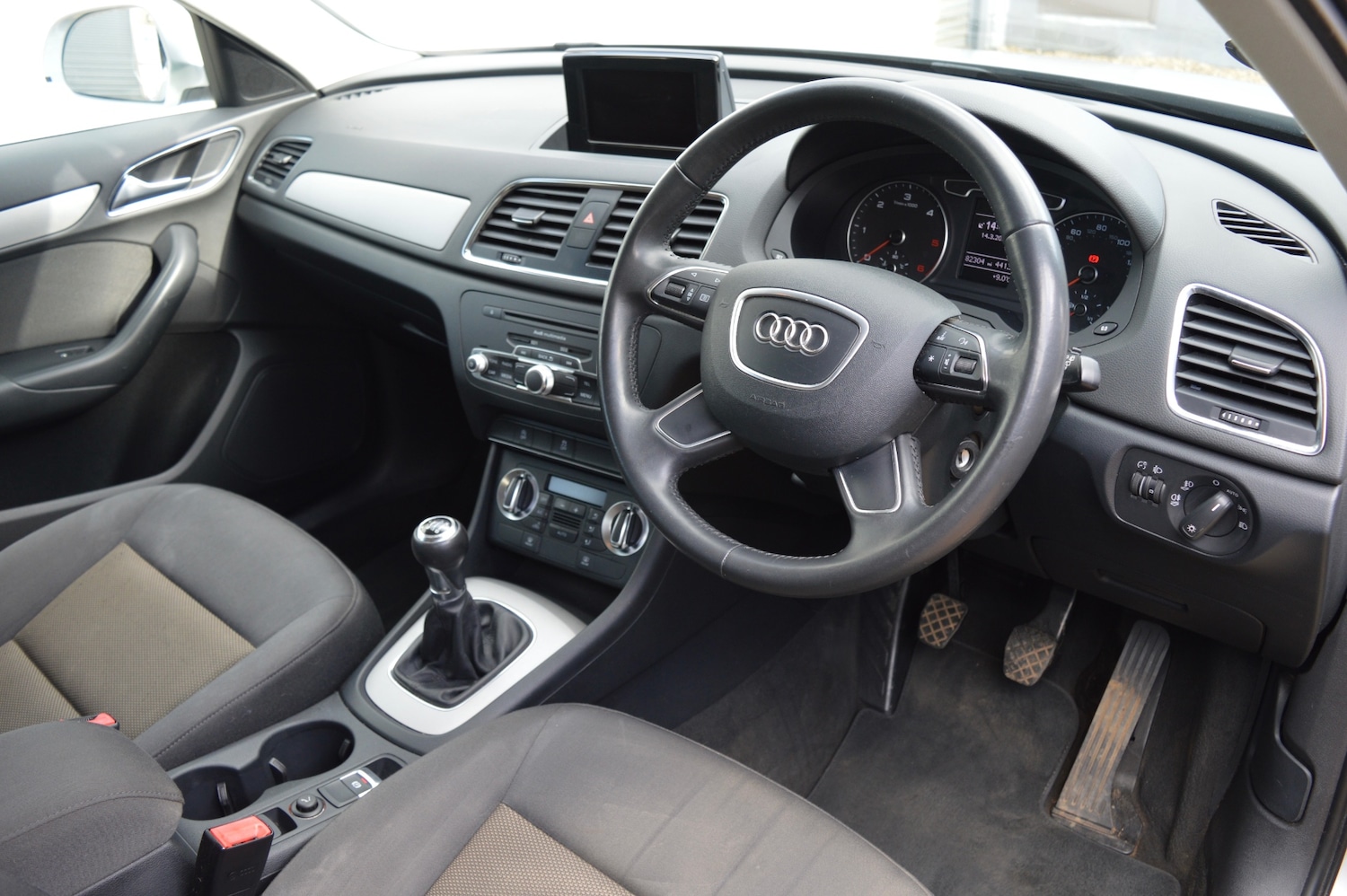 Used Audi Q3 2013 for sale - 77891424: Photo 10