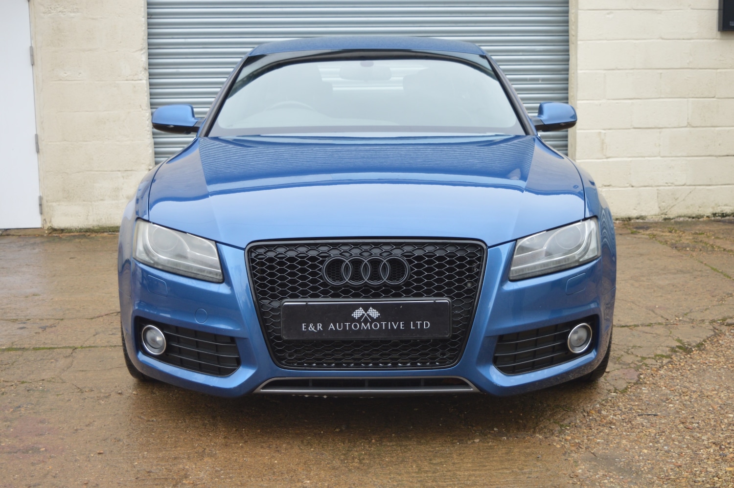 Used Audi A5 2011 for sale - 76982607: Photo 2