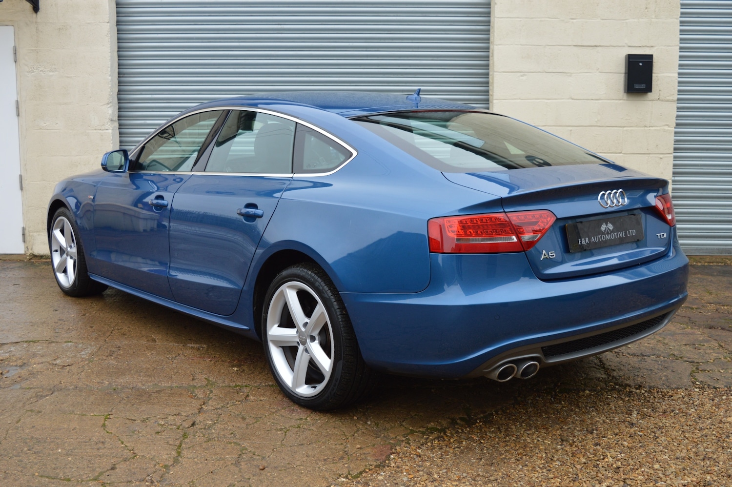 Used Audi A5 2011 for sale - 76982607: Photo 6