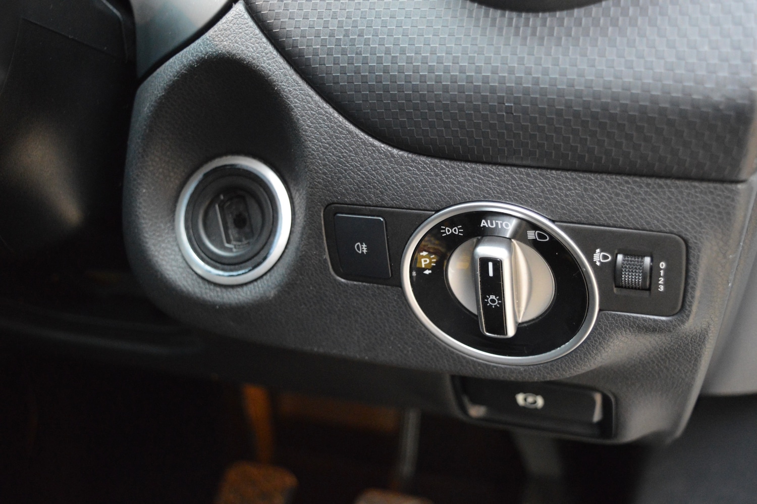 Used Mercedes-Benz A-Class 2014 for sale - 77404632: Photo 23