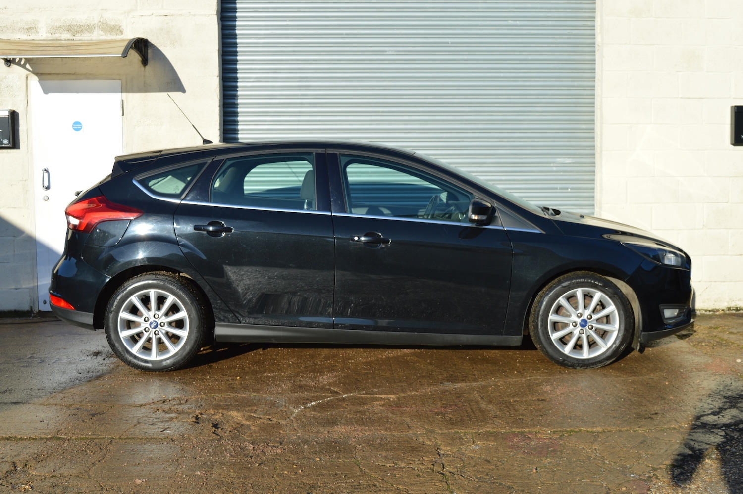 Used Ford Focus 2015 for sale - 77160139: Photo 4