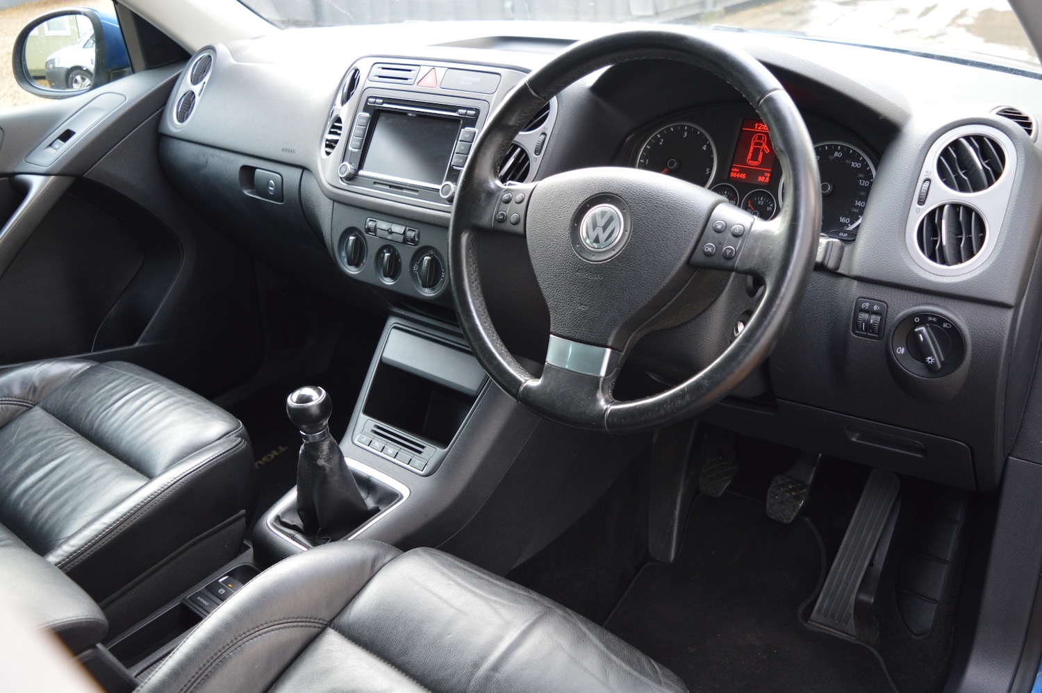 Used Volkswagen Tiguan 2009 for sale - 77235629: Photo 10