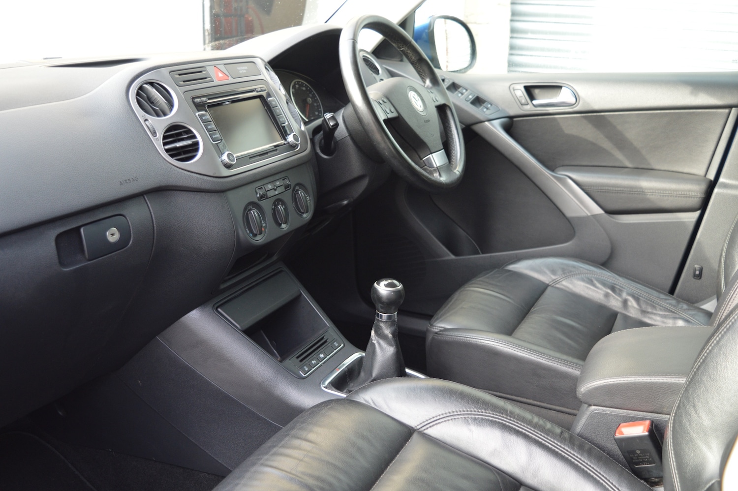 Used Volkswagen Tiguan 2009 for sale - 77235629: Photo 12