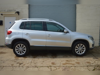 Used Volkswagen Tiguan 2012 for sale - 76157378: Photo 4