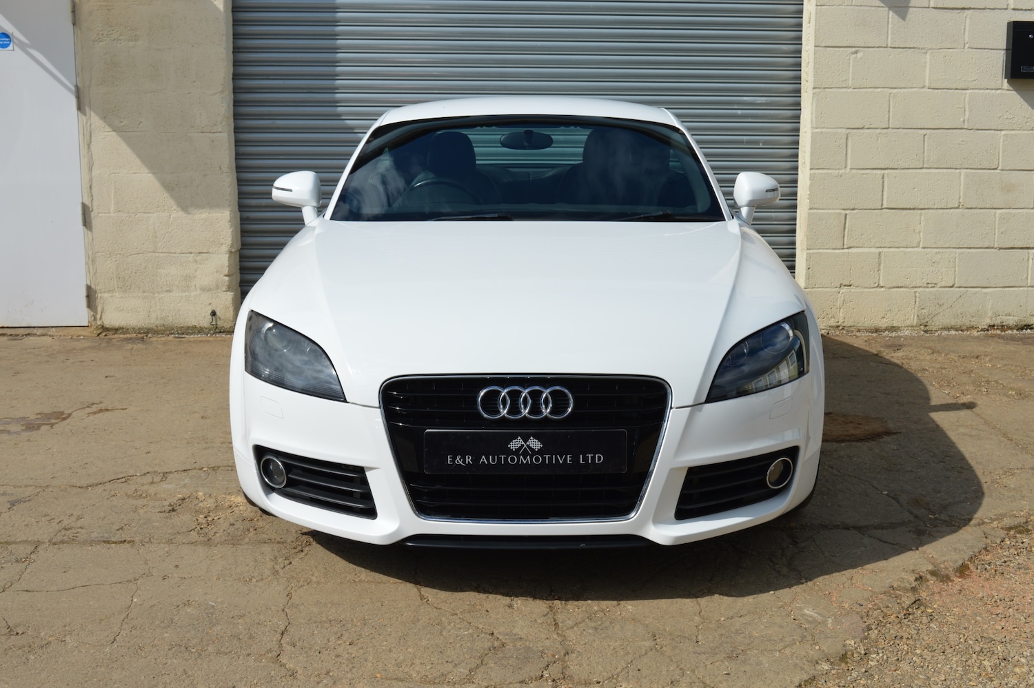 Used Audi TT 2010 for sale - 78084366: Photo 2