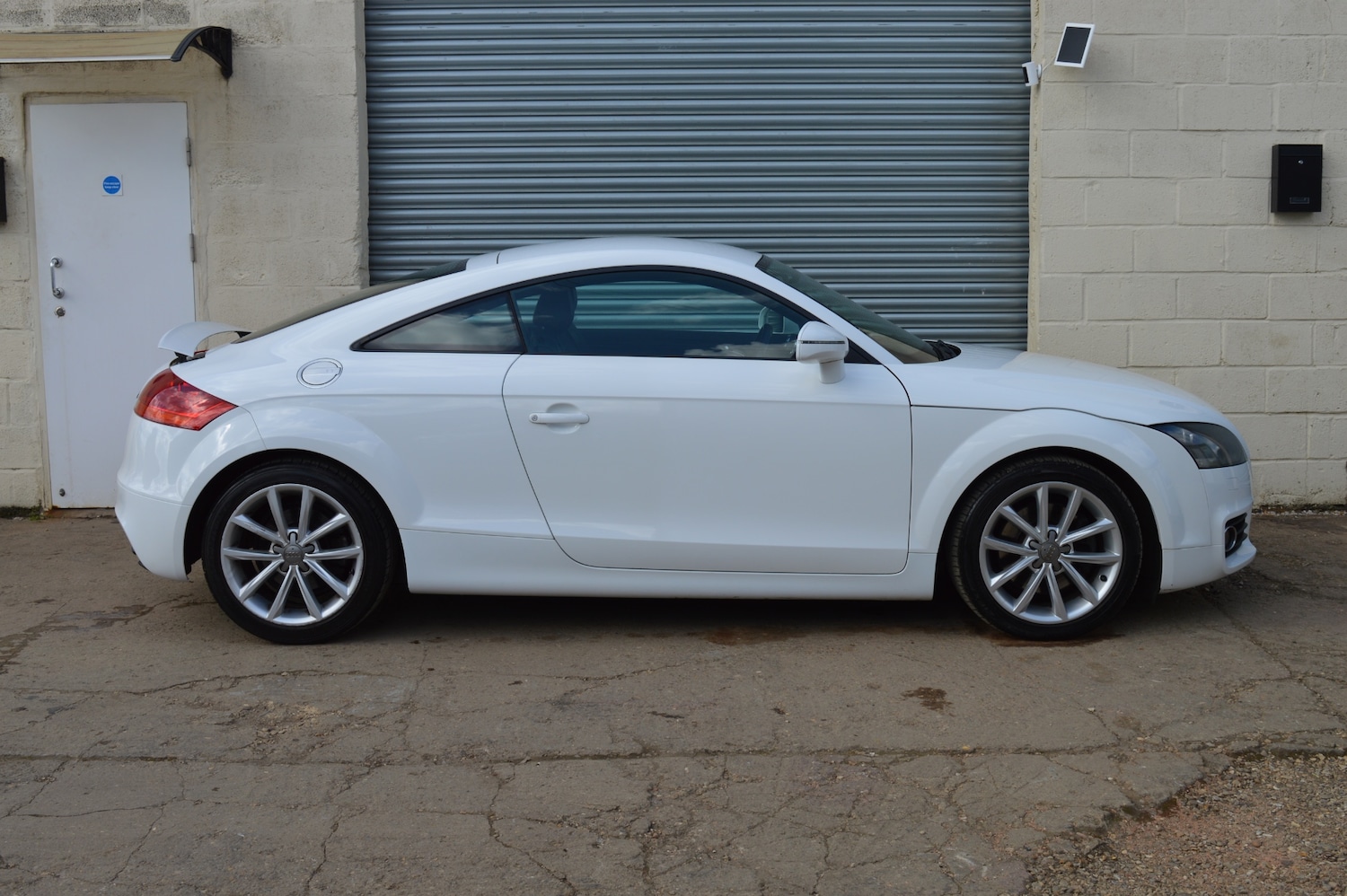 Used Audi TT 2010 for sale - 78084366: Photo 4