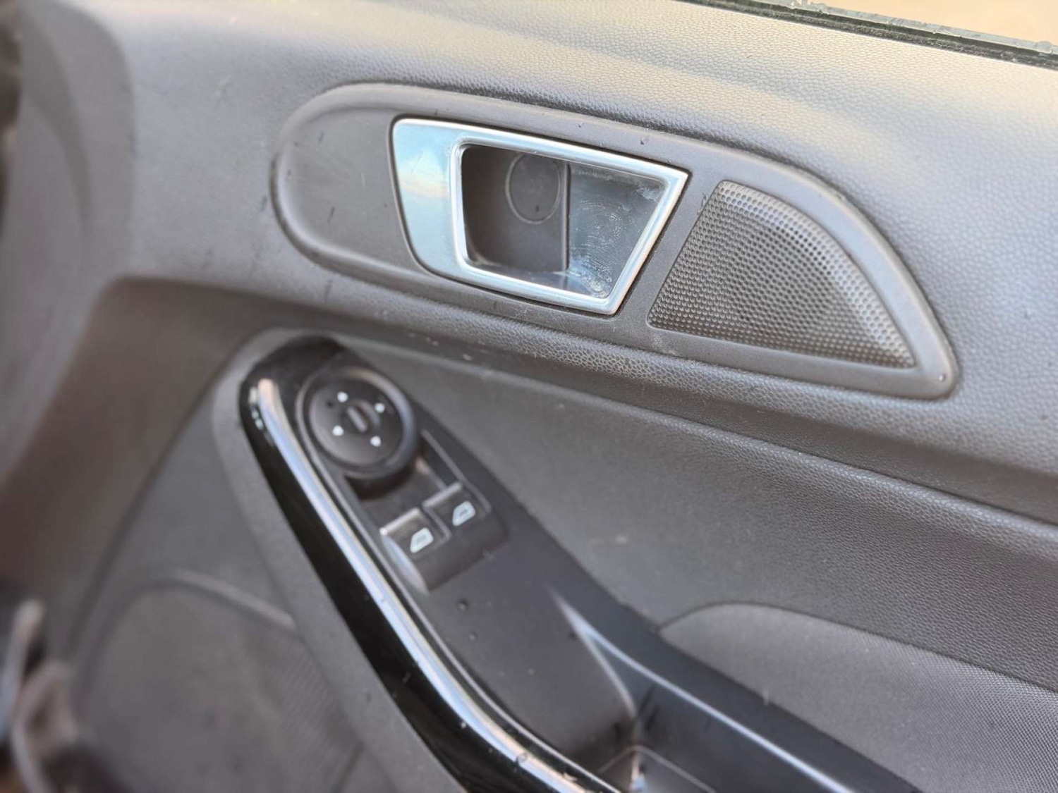 Used Ford Fiesta 2015 for sale - 77128494: Photo 13