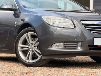 Used Vauxhall Insignia 2010 for sale - 79372381: Photo