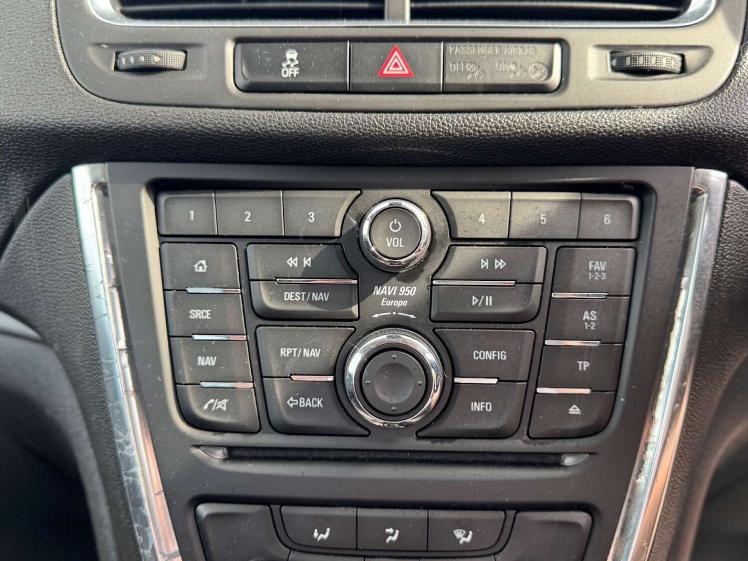 Used Vauxhall Mokka 2015 for sale - 77128484: Photo 28