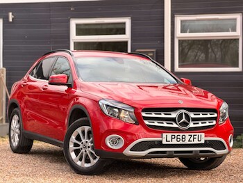 Used Mercedes-Benz GLA 2019 for sale - 77812829: Photo