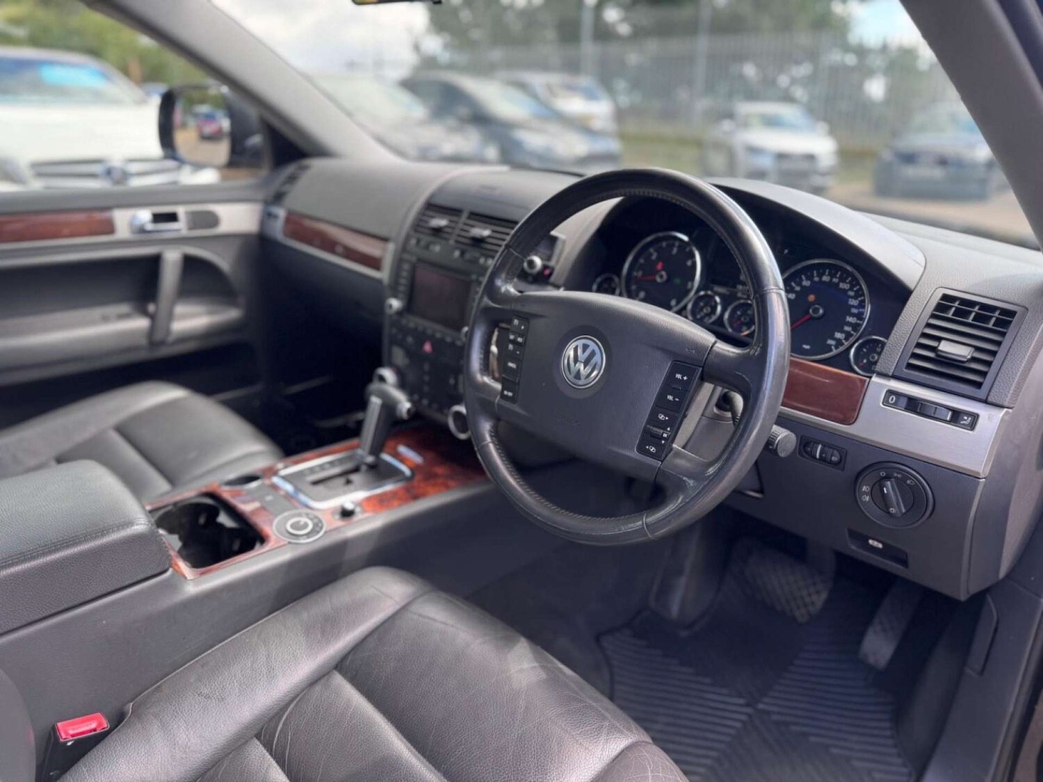 Used Volkswagen Touareg 2007 for sale - 77128474: Photo 14