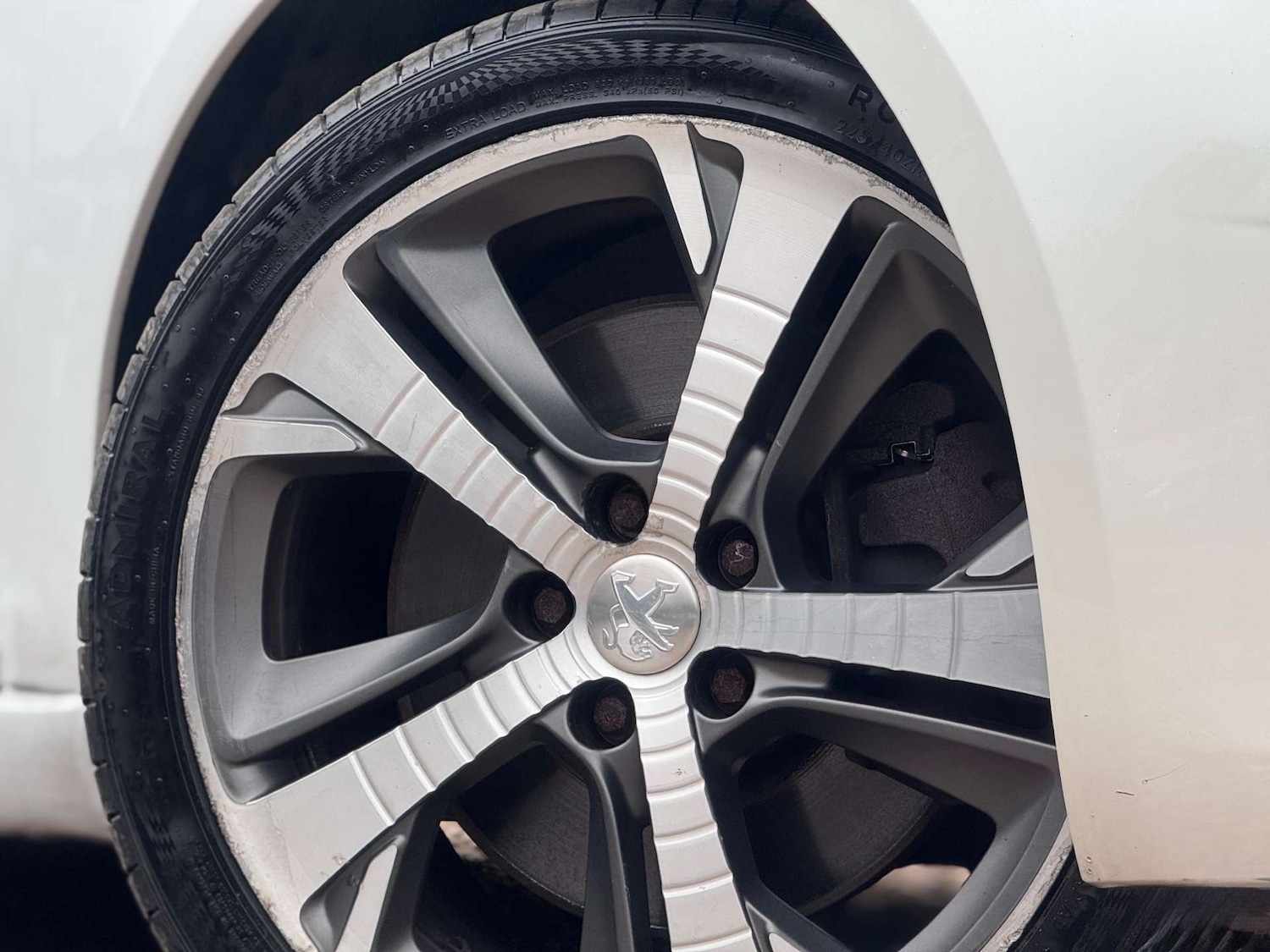 Used Peugeot 308 2015 for sale - 77128480: Photo 4