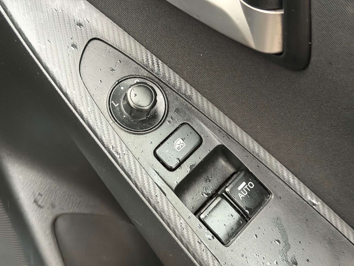 Used Mazda Mazda2 2015 for sale - 77128524: Photo 25