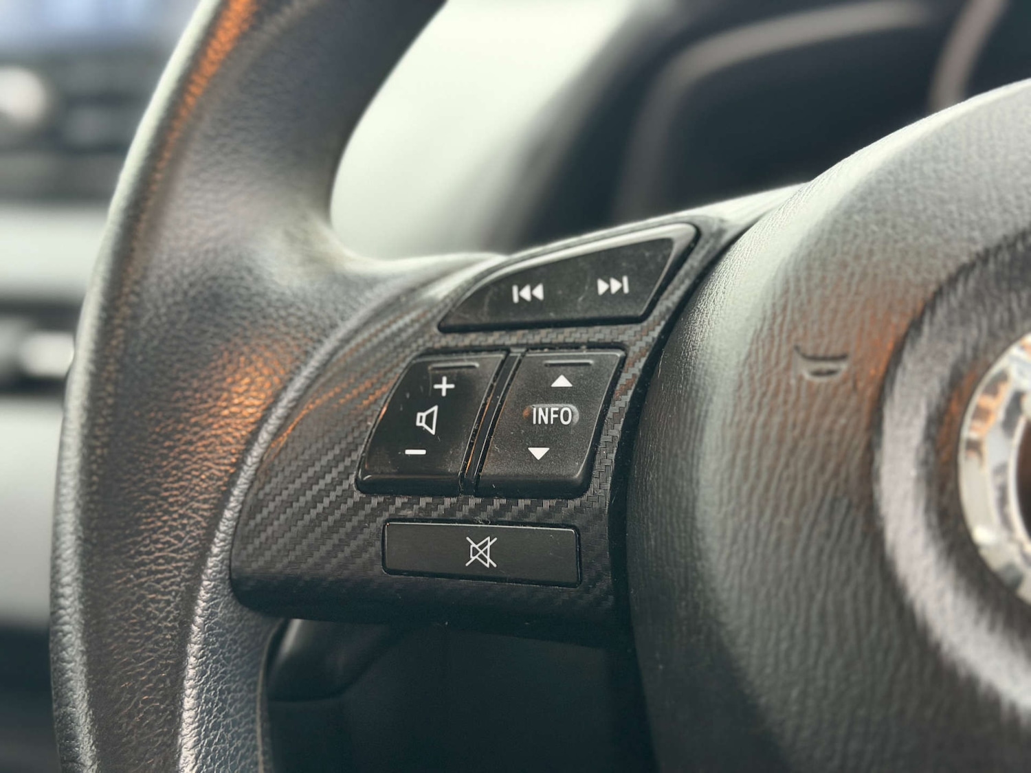 Used Mazda Mazda2 2015 for sale - 77128524: Photo 30