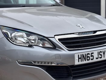 Used Peugeot 308 2015 for sale - 75550290: Photo