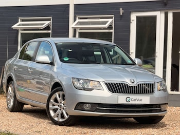 Used Skoda Superb 2014 for sale - 79372380: Photo
