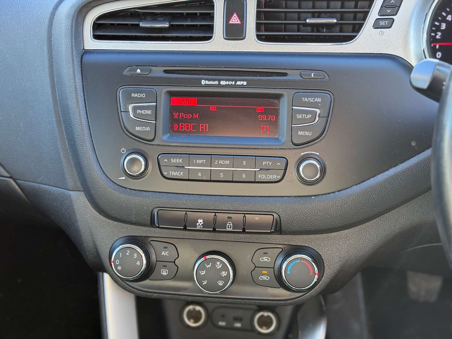 Used Kia Ceed 2013 for sale - 77128507: Photo 18