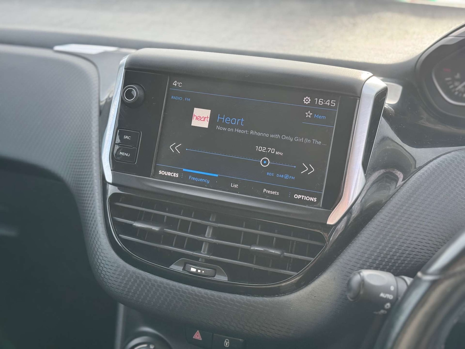 Used Peugeot 208 2017 for sale - 77128518: Photo 16