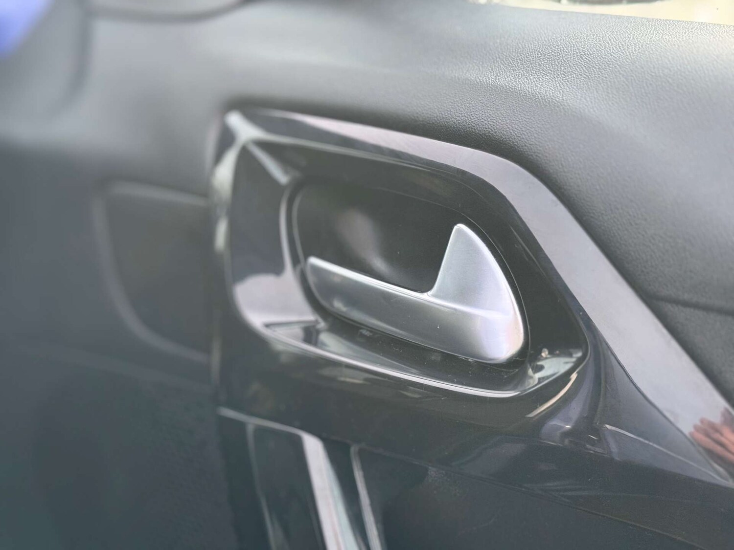 Used Peugeot 208 2017 for sale - 77128518: Photo 17