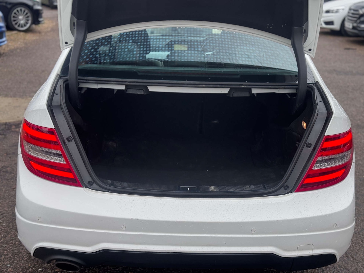 Used Mercedes-Benz C Class 2012 for sale - 77282419: Photo 30