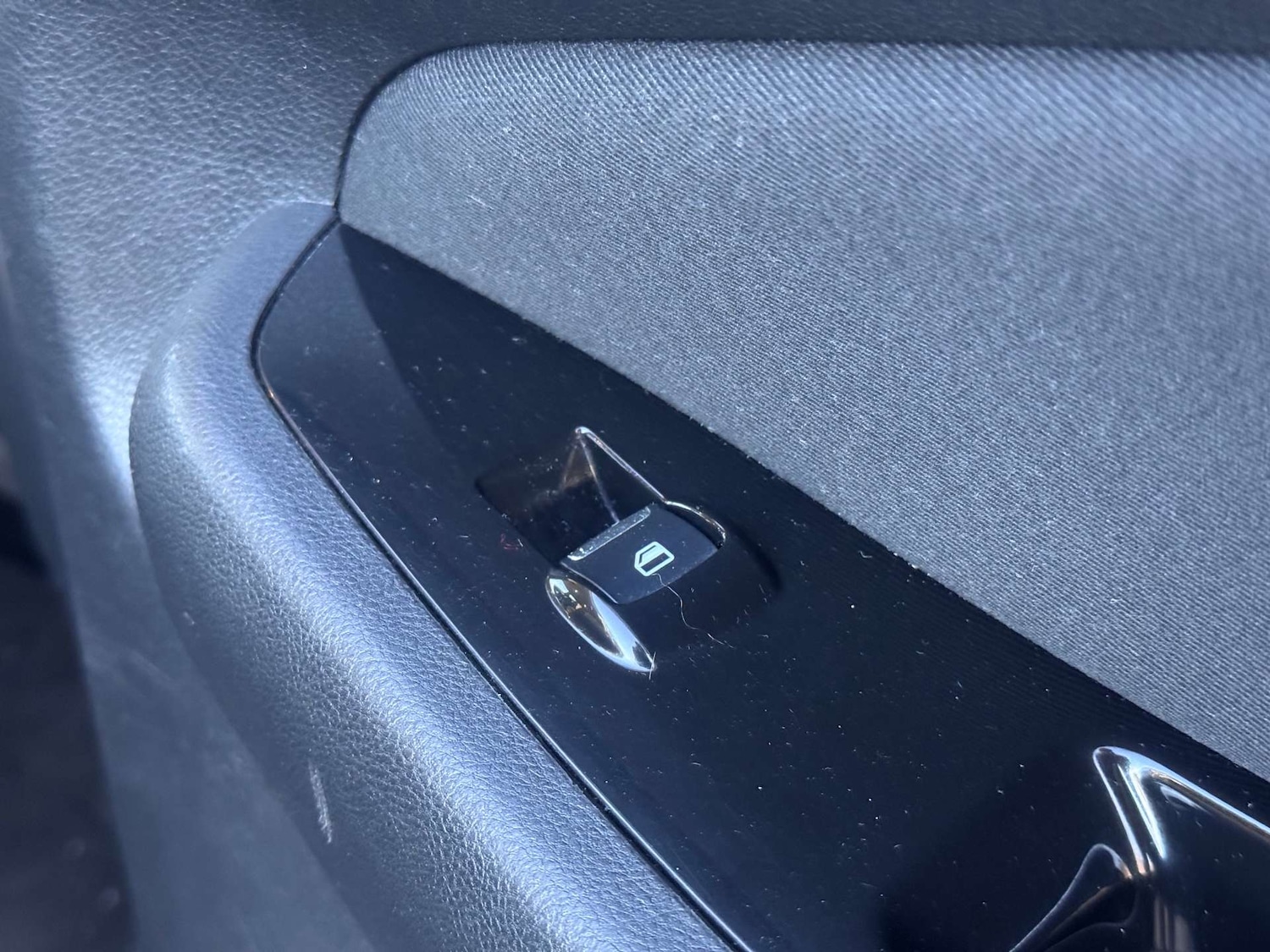 Used Ford S-Max 2016 for sale - 77128512: Photo 23