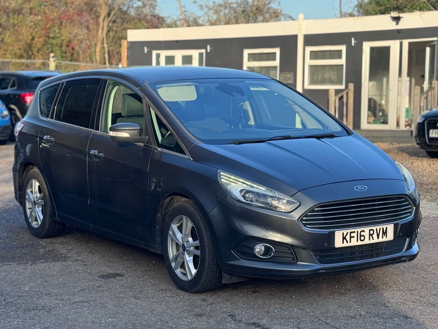 Used Ford S-Max 2016 for sale - 77128512: Photo 4