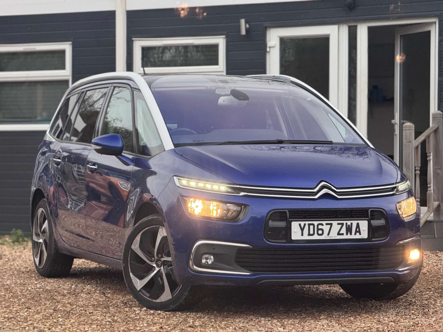 Used Citroen C4 Grand Picasso 2017 for sale - 77128498: Photo 1
